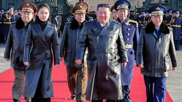 Penampilan Terbaru Putri Kim Jong Un Saat Temani Ayah Kerja Disorot