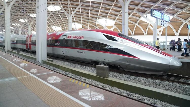 6.500 Barang Tertinggal di Whoosh: Fenomena Dompet dan Tumbler yang Sering Terlupakan