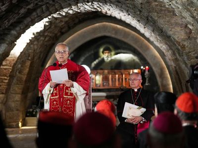 Potret Paus Leo XIV Kunjungi Lebanon, Bawa Misi Perdamaian di Tengah Perang