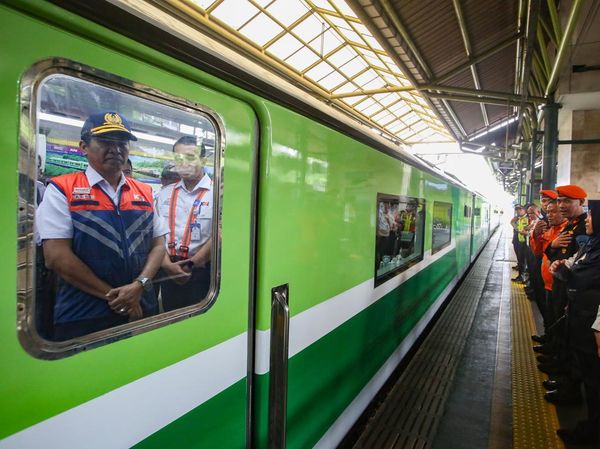 Sambut Nataru, KAI Cek Jalur dengan Kereta Inspeksi