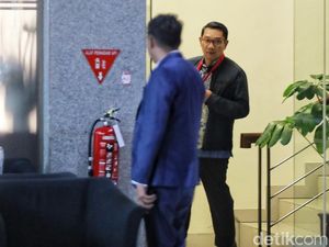 Pengacara soal Isu Ridwan Kamil Liburan ke Eropa dengan Aura Kasih dan Beri Vespa