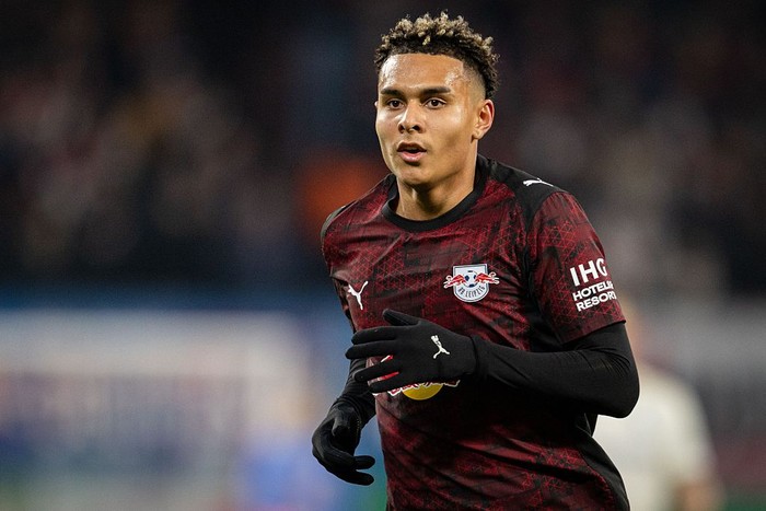 Dibanding Permanenkan Rashford, Barcelona Incar Winger Muda Ini