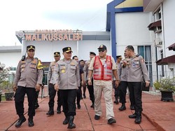 Astamaops Salurkan Bantuan di Lhokseumawe: Kapolri Titip Tepat Waktu-Sasaran