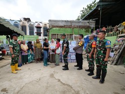 Bakti BCA Salurkan Bantuan ke Korban Bencana di Medan hingga Langkat