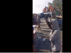 Viral Preman Diduga Jarah Truk Bantuan Banjir-Lempari Petugas di Tanjung Pura