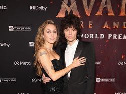 Video: Ragam Outfit Kece di Gala Premiere Avatar: Fire and Ash