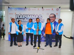 Jadi Ketua Dewan Penasihat KSPSI, Kapolri Komitmen Perjuangkan Hak-hak Buruh