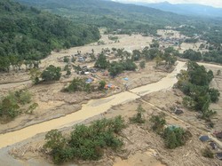 Seskab: Selain Cuaca Ekstrim, Kerusakan Lingkungan Perparah Banjir Sumatera