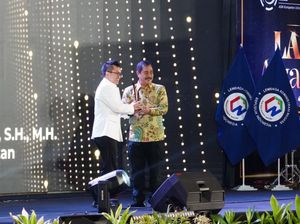 Dorong Perubahan, Menteri Imipas Terima Penghargaan Transformational Leader dari LAN
