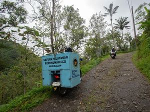 Motor Jadi Andalan Distribusi MBG Menembus Pegunungan Menoreh