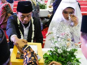 Sah! 51 Pasangan Menikah Lewat Nikah Massal Gratis di Istiqlal