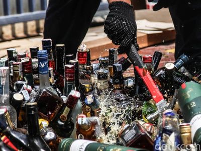 Pemusnahan Barang Ilegal, Bea Cukai Selamatkan Potensi Kerugian Negara Rp37,6 M