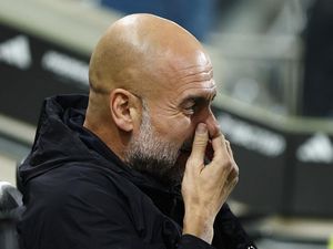 Drama 9 Gol Fulham Vs Man City, Guardiola: Rambut Saya Sampai Rontok