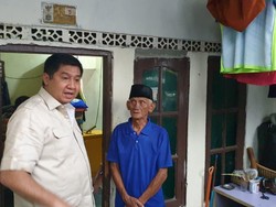 Rumah 3x4 di Menteng yang Dihuni 11 Orang Mulai Dibangun Ulang