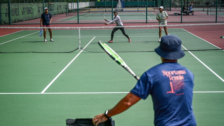 Suasana kompetitif tetap dibarengi kekompakan yang menjadi kekuatan utama skuad muda ini. ANTARA FOTO/Fauzan