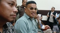 Uya Kuya Hadiri Sidang Penjarahan Rumah, Siap Berikan Kesaksian