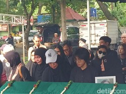 Anak Merasa Dapat Warisan Akting, Ungkap Impian Belum Terwujud Epy Kusnandar