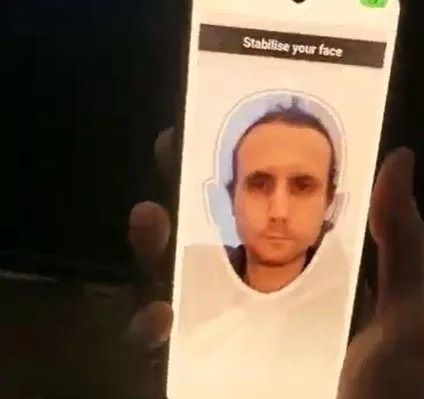 Gegara Cukur Jenggot, Kurir Makanan Ini Diblokir Permanen oleh Aplikasi! Gegara Cukur Jenggot, Kurir Makanan Ini Diblokir Permanen oleh Aplikasi!