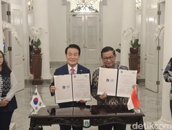 Pramono Terima Walkot Nonsan Korsel, Ungkap Target Serap 20 Ton Stroberi