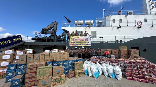 Polri memberangkatkan Kapal Polri Wisanggeni 8005 untuk memperkuat penanganan banjir di Aceh, terutama Aceh Tamiang sebagai wilayah prioritas. Pemberangkatan dilakukan melalui apel pasukan Rabu (3/12).