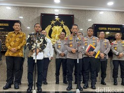Video Kapolri Ungkap Temuan Bekas Gergaji di Kayu Gelondong Banjir Sumatera