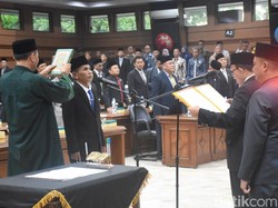 Aceng Resmi Dilantik Jadi Anggota DPRD Kota Tasikmalaya