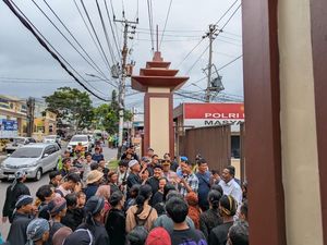 Polda Jateng Periksa Tokoh Kendeng Gunretno Terkait Aduan Halangi Tambang