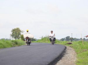 3,6 Km Jalan Sukamandi Hilir Kini Mulus Setelah Puluhan Tahun Tak Diaspal