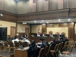 5 Terdakwa Kasus Korupsi Rugikan Negara Rp 299 M Dituntut 16 Tahun Penjara