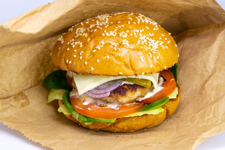 Titik kritis kemasan makanan Muslim Waspada! Kertas Pembungkus Makanan Bisa Jadi Tak Halal