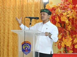 Wamen Fajar Kenang Peran Ayah Prabowo dalam Kebijakan Pendidikan Nasional