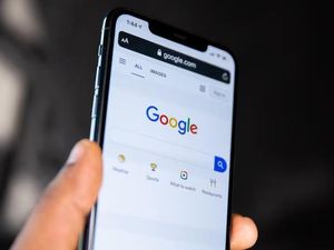 Dunia Hari Ini: Search Engine di Australia Akan Mengaburkan Gambar Porno