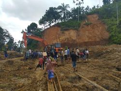 Tim dari Tiongkok ke Aceh Bantu Lacak Mayat Korban Bencana dalam Lumpur