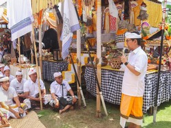 Badung Prioritaskan Yadnya, Bupati Adi Arnawa Hadiri Karya di Dua Desa