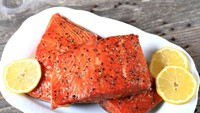 Jangan Asal FOMO! Ini Potensi Bahaya Candied Salmon Jika Salah Buat