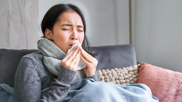 Cara Mengatasi Hidung Tersumbat tapi Tidak Ada Ingus Secara Alami Beda Influenza A dan flu biasa