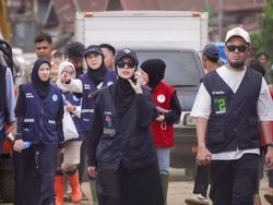 Ratna Galih Banyak Bersyukur Usai Beri Bantuan ke Sumatera dan Aceh