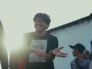 Ferry Irwandi Tanggapi Sindiran Anggota DPR 10 Miliar Sok Paling Bantu