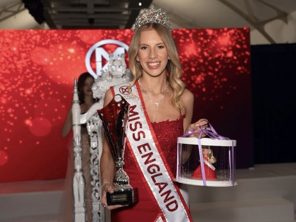 Wanita Ini Jadi Miss England Pertama yang Mengaku Lesbian, Picu Perdebatan