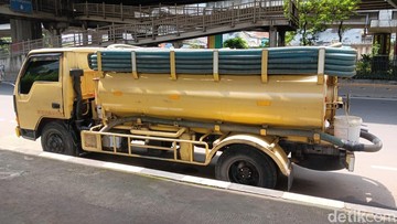 Berita dari Detik Finance: Ketatnya Berebut Cuan dari Mencari Kotoran