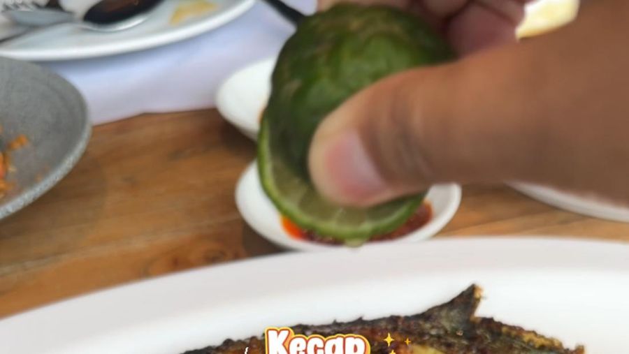 Video: Menikmati Ikan Bakar 2 Rasa dengan Pemandangan Gedung Jakarta