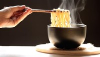 Masih Doyan Mie Instan? Perhatikan 5 Fakta Penting Ini Menurut Pakar
