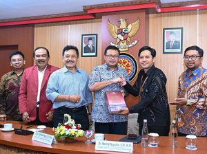 Setjen MPR-FH Unud Bahas Risalah MPR sebagai Rujukan Konstitusi