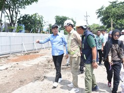 Bupati Sidoarjo Kecewa Progres Revitalisasi Alun-alun Jauh dari Target