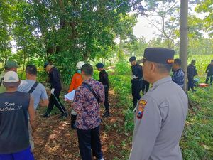 Tim Gegana Sisir Lokasi Penemuan Ratusan Amunisi di Gua Lowo Bojonegoro