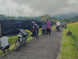 Travel Agent Batalkan Kunjungan ke Jatiluwih gegara Aksi Pemasangan Seng Petani