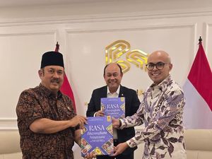 Polri Terbitkan Buku Rasa Bhayangkara Nusantara sebagai Rujukan Program MBG