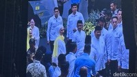 Prabowo dan Gibran Hadiri HUT Golkar di Istora Senayan