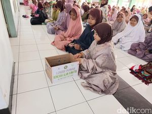 Ratusan Siswa MI di Ponorogo Galang Dana untuk Korban Bencana Sumatera