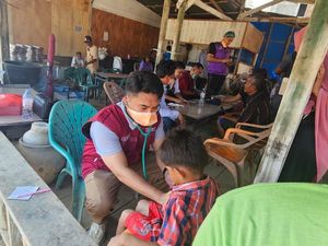 Tim Medis Pemprov Sulsel Layani 379 Warga Terdampak Bencana di Sumatera